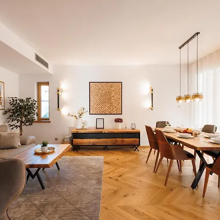 Aqua Thermal Луксозна вила