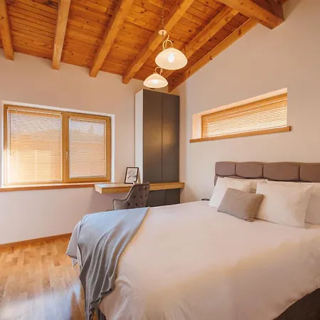 Aqua Thermal Луксозна вила Баня