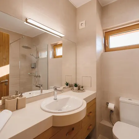 Aqua Thermal וילה בניה