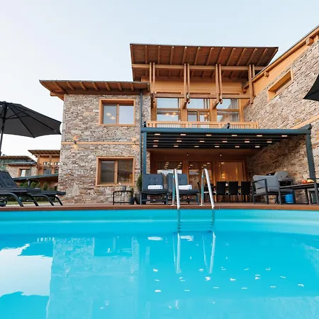 Aqua Thermal Луксозна вила